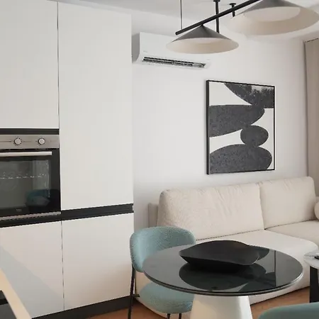 Elite Arena Deluxe Apartamento *