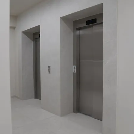 Elite Arena Deluxe Tirana