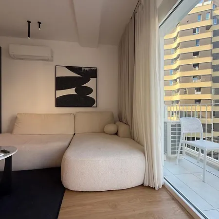 Elite Arena Deluxe Apartament