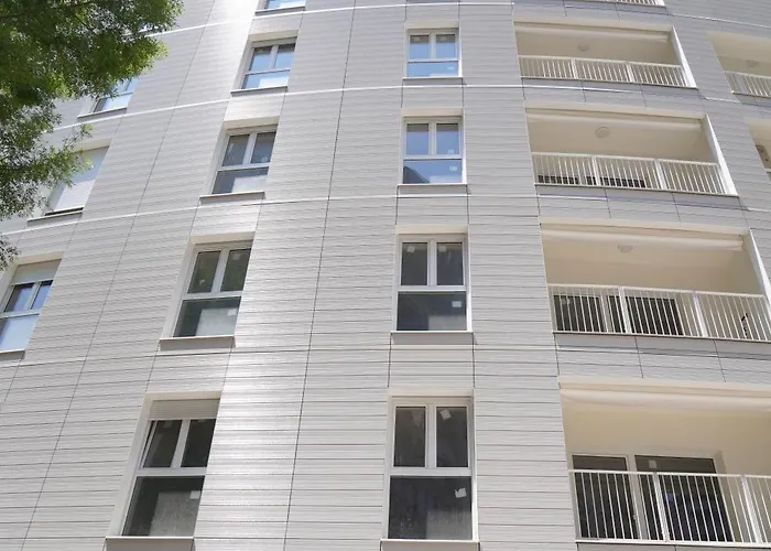 Elite Arena Deluxe Apartament